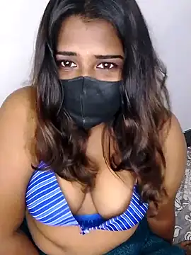 Snapshot of Sexy--queen1 chatting on 3, 3, 2025 Sexy--queen1 online show from 3, 3, 2025