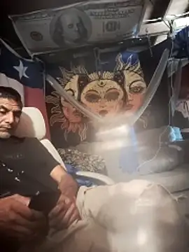 Gillygilly76 online show from 4, 3, 2026