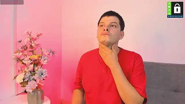 Snapshot of _Ottis_ chatting on 7, 1, 2026 Ottis online show from 7, 1, 2026