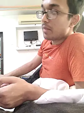 Snapshot of THE_NAKED_BOY chatting on 1, 3, 2025 THE NAKED BOY online show from 1, 3, 2025