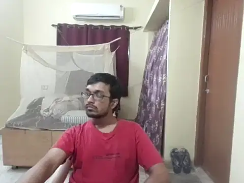 Snapshot of THE_NAKED_BOY chatting on 13, 4, 2026 THE NAKED BOY online show from 13, 4, 2026