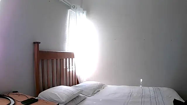 Snapshot of Miahotmilf chatting on 1, 2, 2025 Miahotmilf online show from 1, 2, 2025