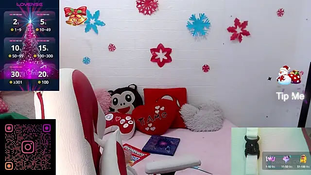 Snapshot of sweetlittlelisa chatting on 16, 12, 2024 sweetlittlelisa online show from 16, 12, 2024