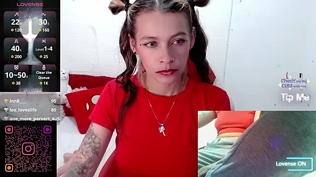 Snapshot of sweetlittlelisa chatting on 10, 1, 2025 sweetlittlelisa online show from 10, 1, 2025