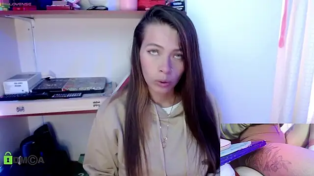 Snapshot of sweetlittlelisa chatting on 22, 9, 2025 sweetlittlelisa online show from 22, 9, 2025