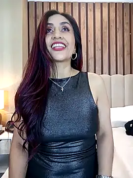 MonicaMoret online show from 12, 3, 2025