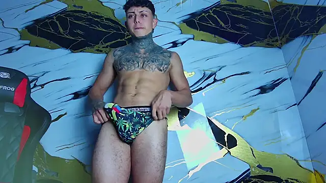 Kevin22 222 online show from 28, 1, 2025