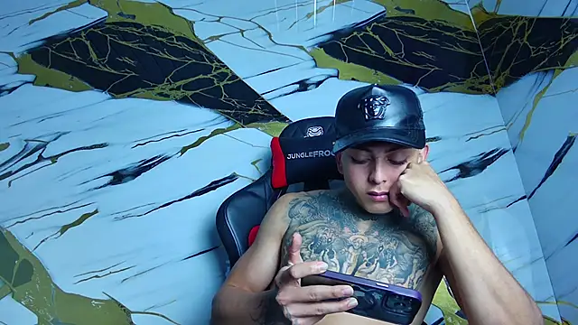 Kevin22 222 online show from 29, 1, 2025