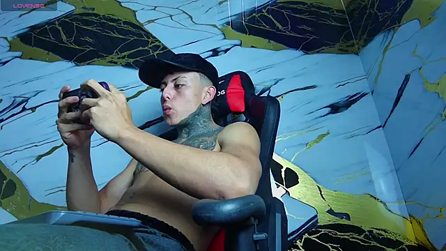 Kevin22 222 online show from 7, 2, 2025