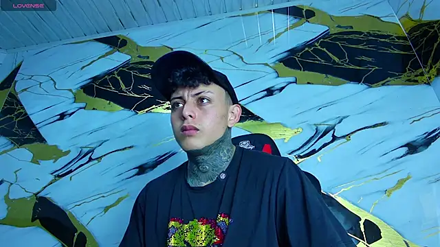 Kevin22 222 online show from 18, 3, 2025