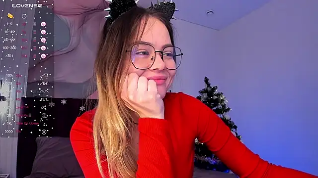 Snapshot of Kelly_Cuutie chatting on 28, 12, 2024 Kelly Cuutie online show from 28, 12, 2024