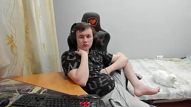 iliaskrislove online show from 6, 2, 2026