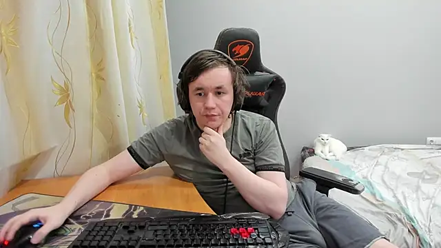 iliaskrislove online show from 12, 4, 2026