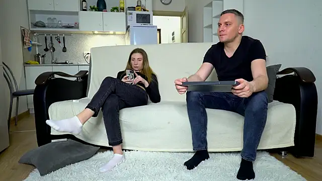 Snapshot of littlesweettifany chatting on 12, 3, 2025 littlesweettifany online show from 12, 3, 2025