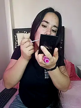 Veeronica Smith online show from 2, 3, 2025