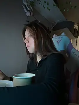 MashkaRay online show from 1, 2, 2025