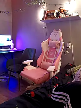 MashkaRay online show from 1, 2, 2025