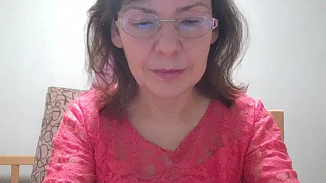 HollyJewel online show from 5, 1, 2026