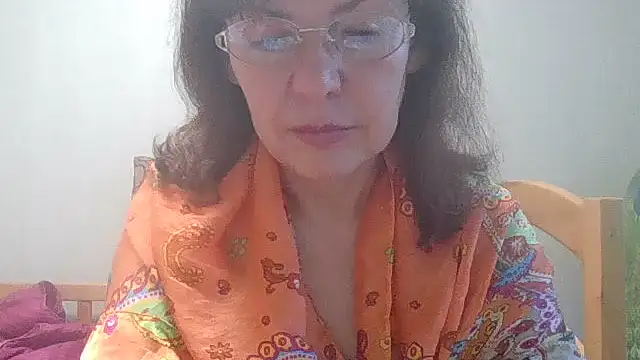 Snapshot of HollyJewel chatting on 26, 5, 2026 HollyJewel online show from 26, 5, 2026