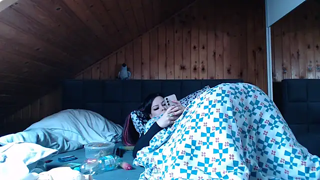 Snapshot of BoeseMoni1998 chatting on 22, 10, 2025 BoeseMoni1998 online show from 22, 10, 2025