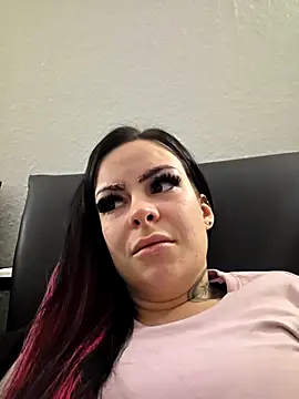 Snapshot of BoeseMoni1998 chatting on 20, 11, 2025 BoeseMoni1998 online show from 20, 11, 2025