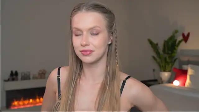 ella twinkl online show from 17, 4, 2026