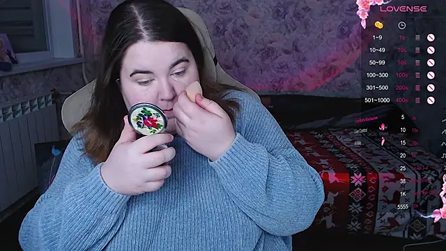 Estelle Hicks online show from 18, 11, 2025