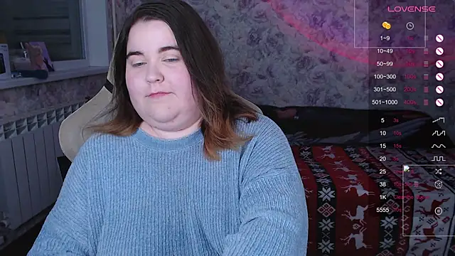 Estelle Hicks online show from 25, 11, 2025