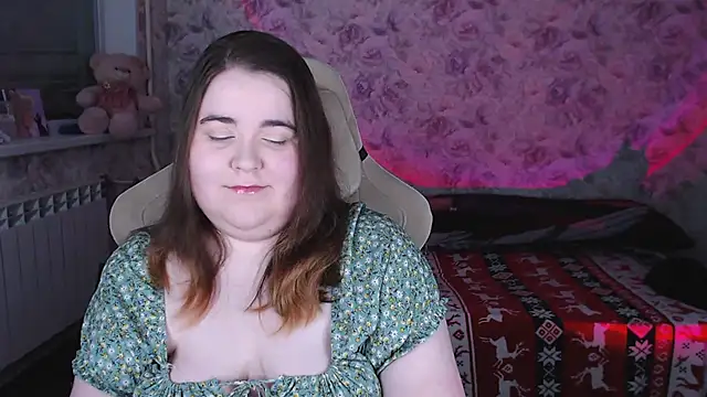 Estelle Hicks online show from 22, 2, 2026