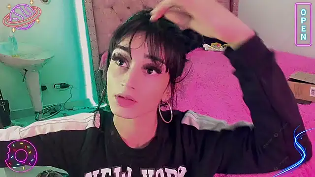 LittleEmmaa online show from 30, 12, 2024