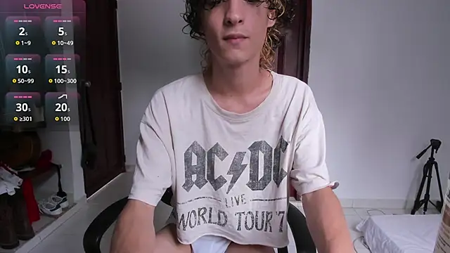 Danni boy online show from 13, 12, 2025