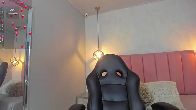 Snapshot of SUNNYCYRUS chatting on 9, 2, 2026 SUNNYCYRUS online show from 9, 2, 2026