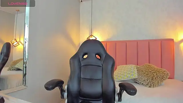 Snapshot of SUNNYCYRUS chatting on 21, 2, 2026 SUNNYCYRUS online show from 21, 2, 2026