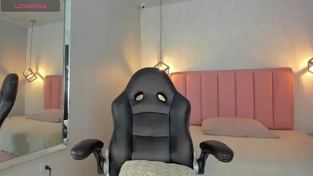 Snapshot of SUNNYCYRUS chatting on 28, 2, 2026 SUNNYCYRUS online show from 28, 2, 2026