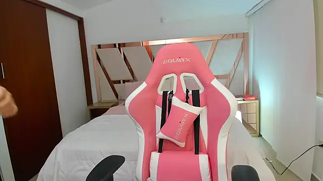 emma lopes online show from 7, 4, 2026