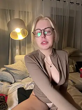 Livewithlucy online show from 2, 2, 2026