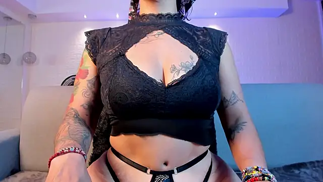 Snapshot of violet_scott chatting on 6, 2, 2025 violet scott online show from 6, 2, 2025