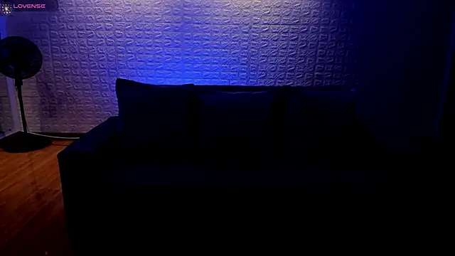 Snapshot of violet_scott chatting on 26, 2, 2025 violet scott online show from 26, 2, 2025