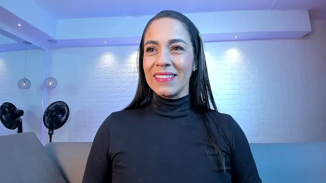 Snapshot of violet_scott chatting on 10, 10, 2025 violet scott online show from 10, 10, 2025