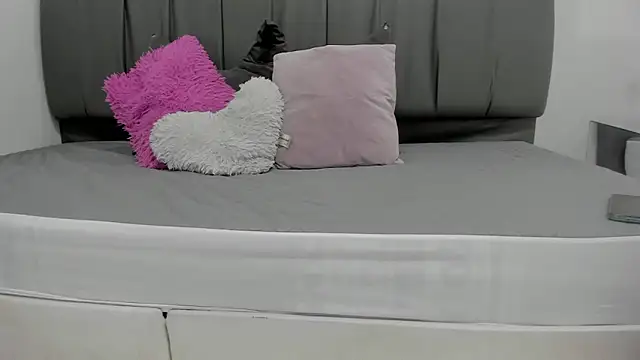 Cherllynn online show from 12, 3, 2025