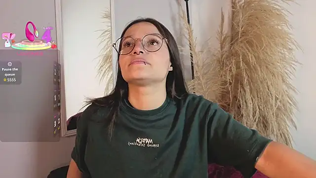 Elecktra sweet online show from 12, 3, 2026