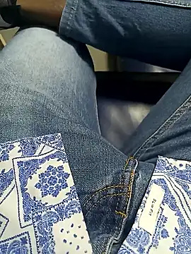 Snapshot of bangaloresexyguy chatting on 8, 1, 2026 bangaloresexyguy online show from 8, 1, 2026