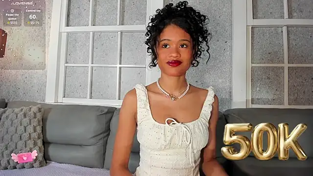 Snapshot of Aprillbrunette chatting on 5, 3, 2026 Aprillbrunette online show from 5, 3, 2026