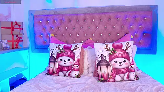 Snapshot of Tayzon_Foxxx chatting on 20, 12, 2025 Tayzon Foxxx online show from 20, 12, 2025