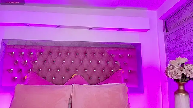 Snapshot of Tayzon_Foxxx chatting on 15, 1, 2026 Tayzon Foxxx online show from 15, 1, 2026