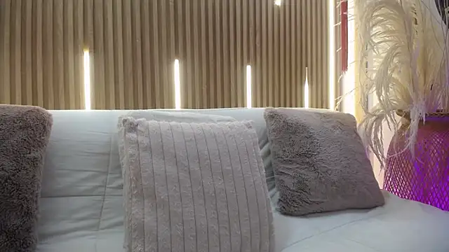 Tayzon Foxxx online show from 5, 3, 2026