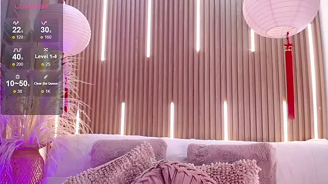 Tayzon Foxxx online show from 8, 3, 2026