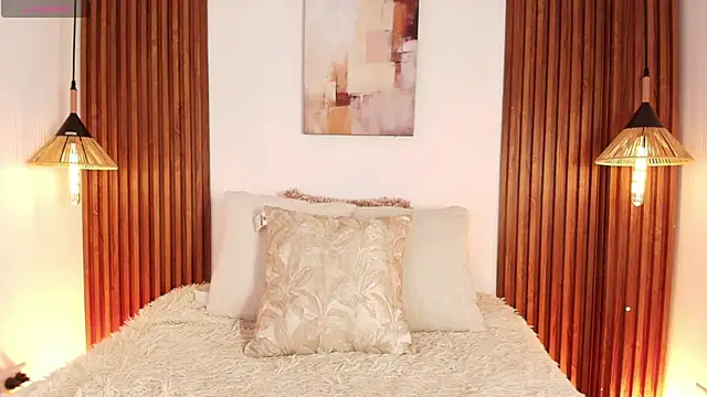 Tayzon Foxxx online show from 7, 4, 2026