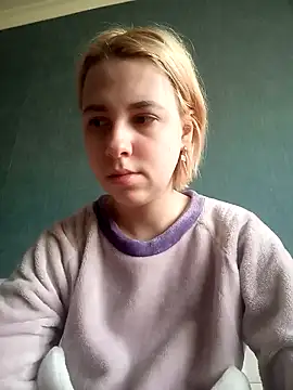 Snapshot of Gussie_Bridie chatting on 2, 2, 2025 Gussie Bridie online show from 2, 2, 2025