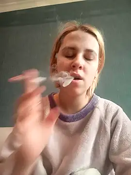 Snapshot of Gussie_Bridie chatting on 27, 2, 2025 Gussie Bridie online show from 27, 2, 2025